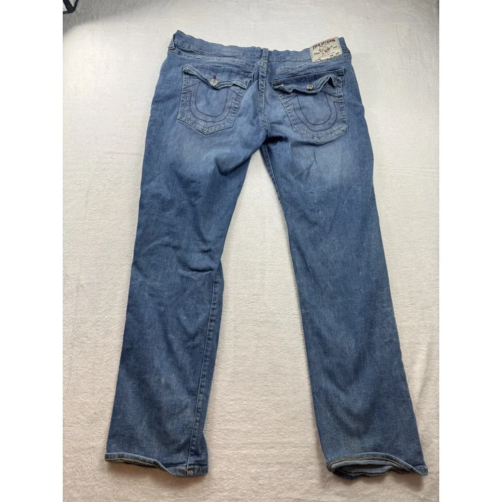 True Religion Men's Rocco Big T Flap Relaxed Skinny Mid Rise Jean SZ‎ 40